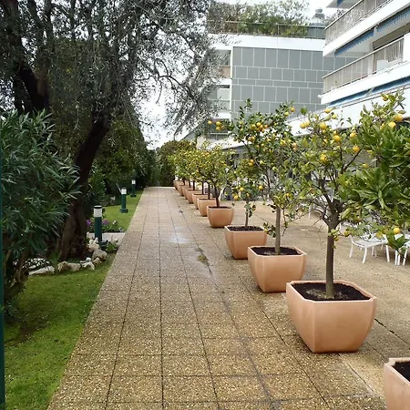 Le Vera Cannes
